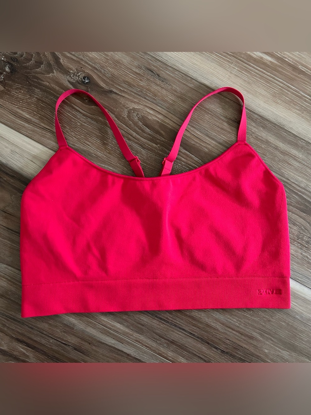 Victorias Secret Pink Seamless Strappy Sports Bra Racerback Red size XL
